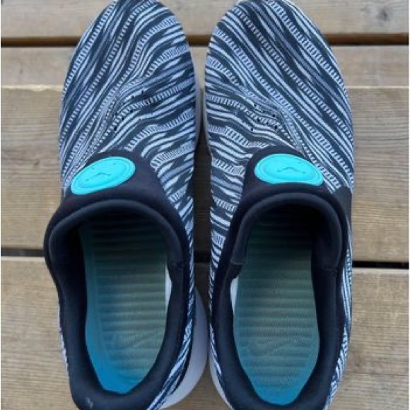 Nike Rosche - Picture 3 of 3